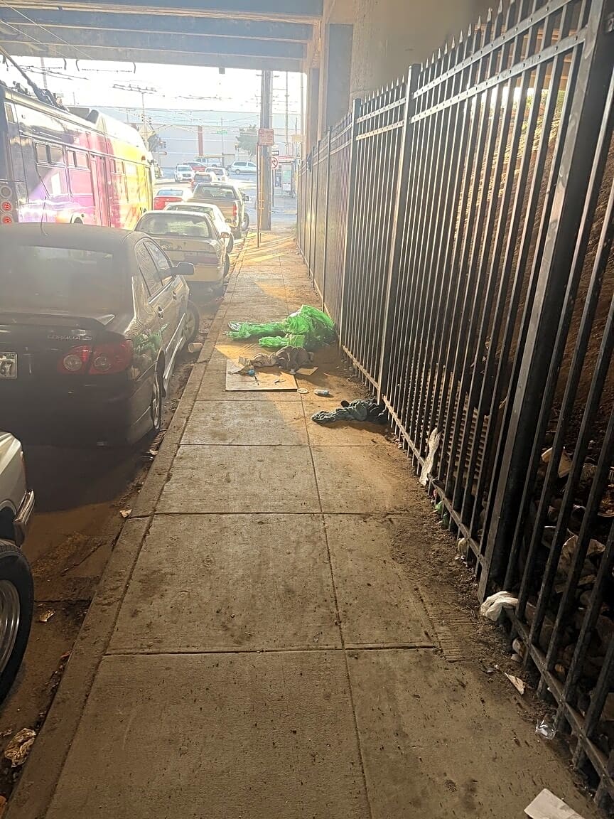 Photo attached to case 202000185946