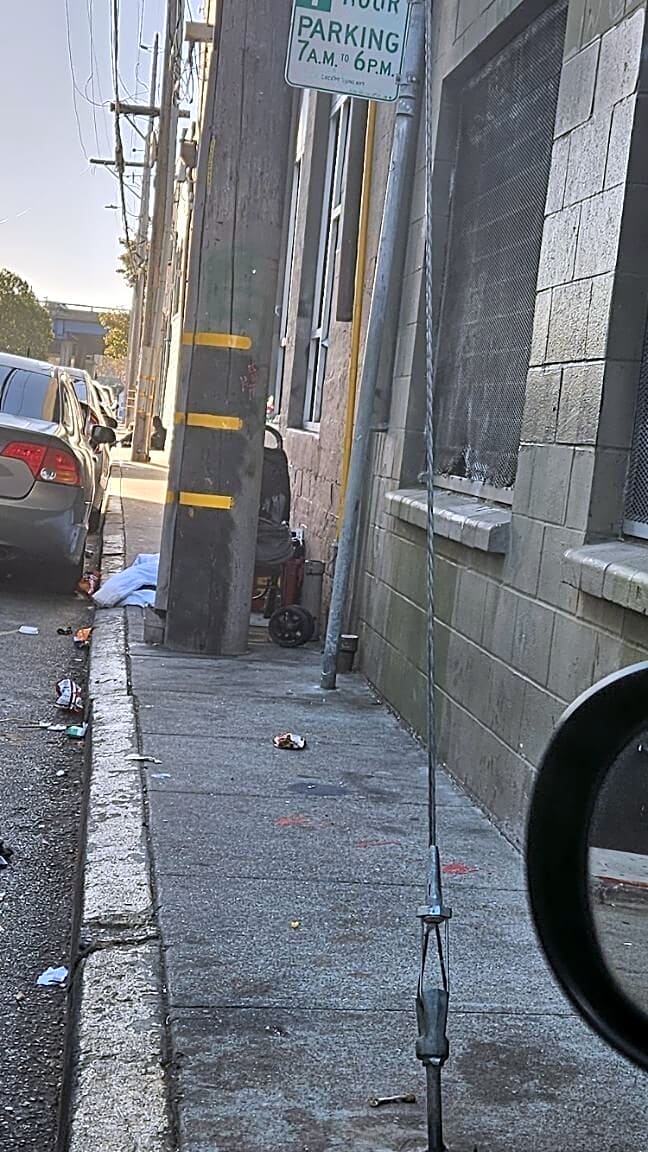 Photo attached to case 202000185948