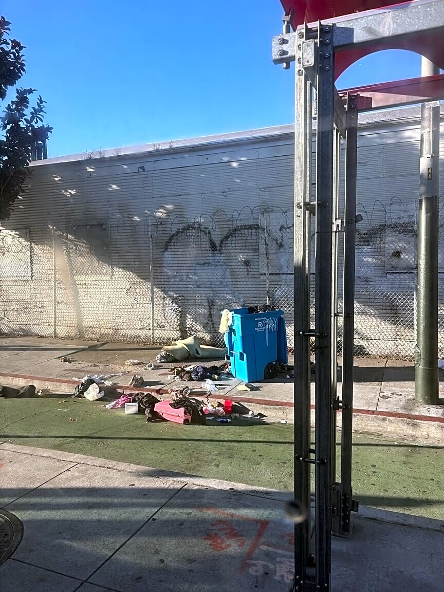 Photo attached to case 202000185949