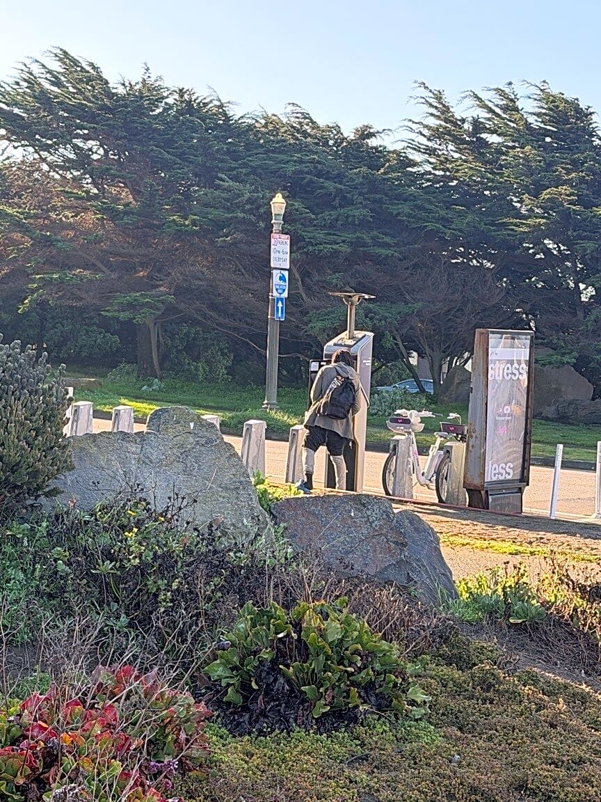 Photo attached to case 202000186025