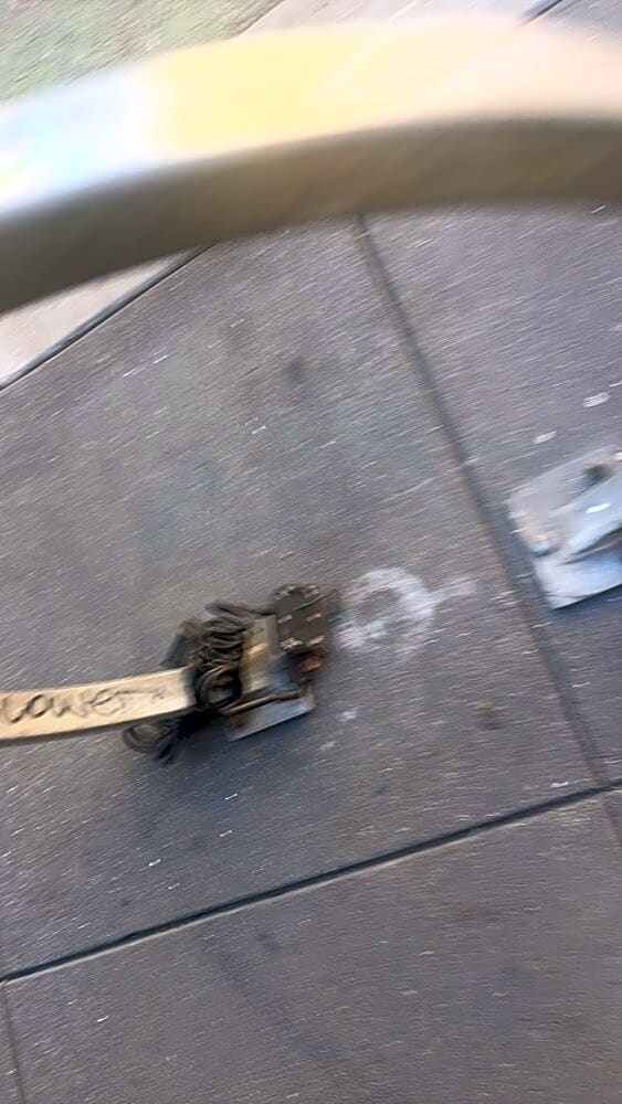 Photo attached to case 202000186040