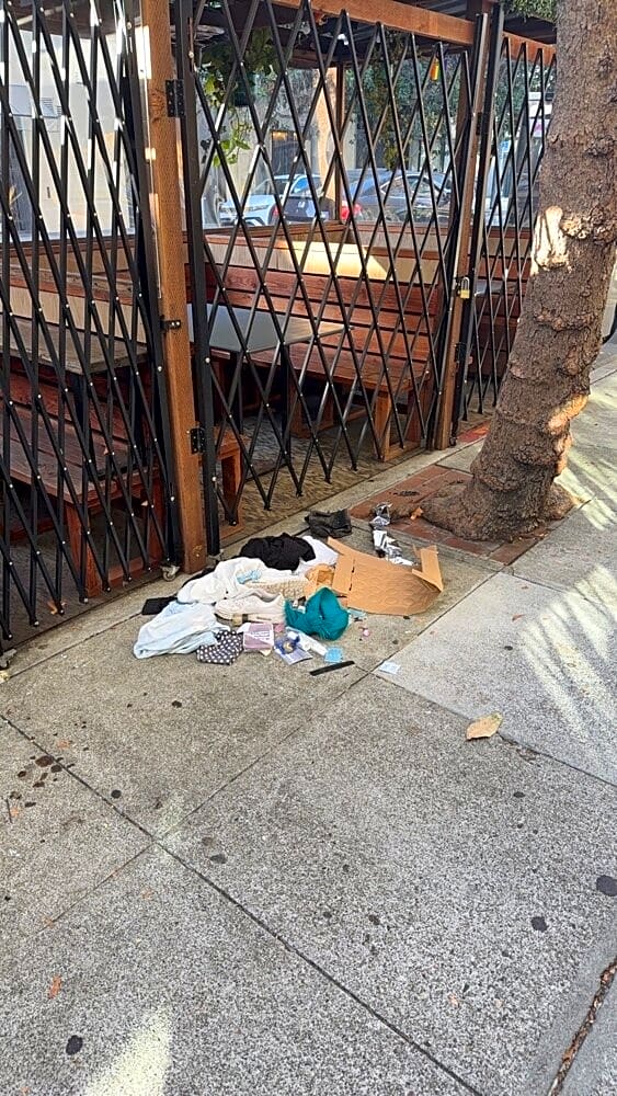 Photo attached to case 202000186185