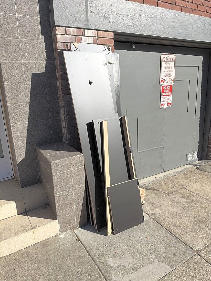 Photo attached to case 202000186269