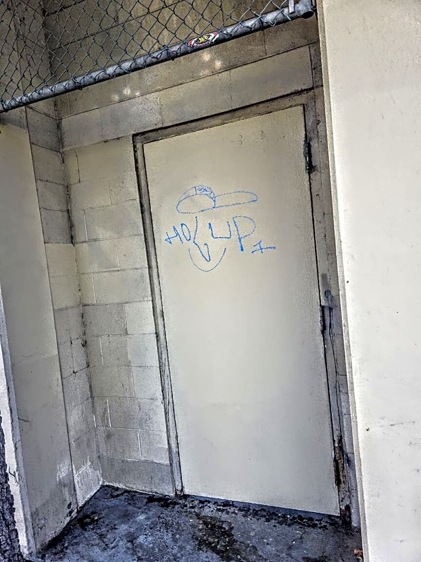 Photo attached to case 202000186507