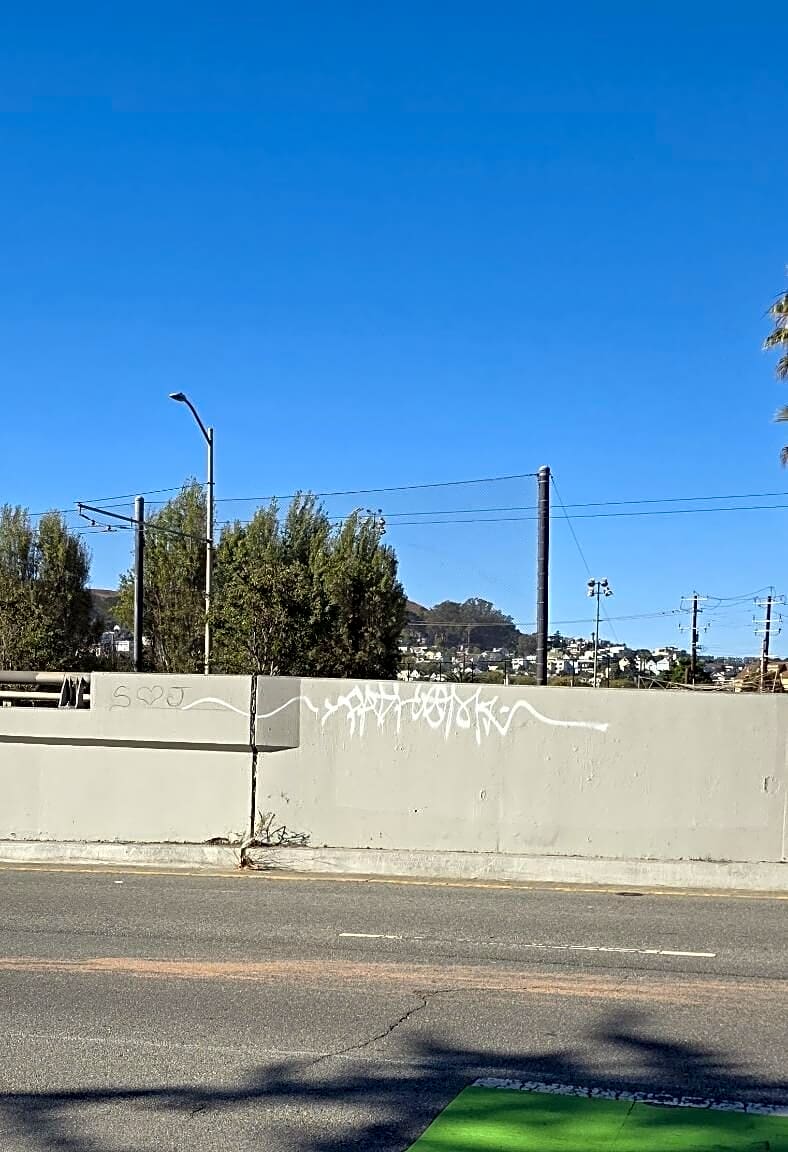 Photo attached to case 202000186531