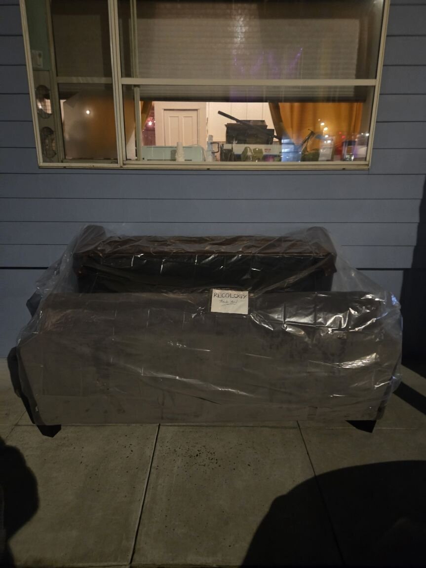Photo attached to case 202000209079
