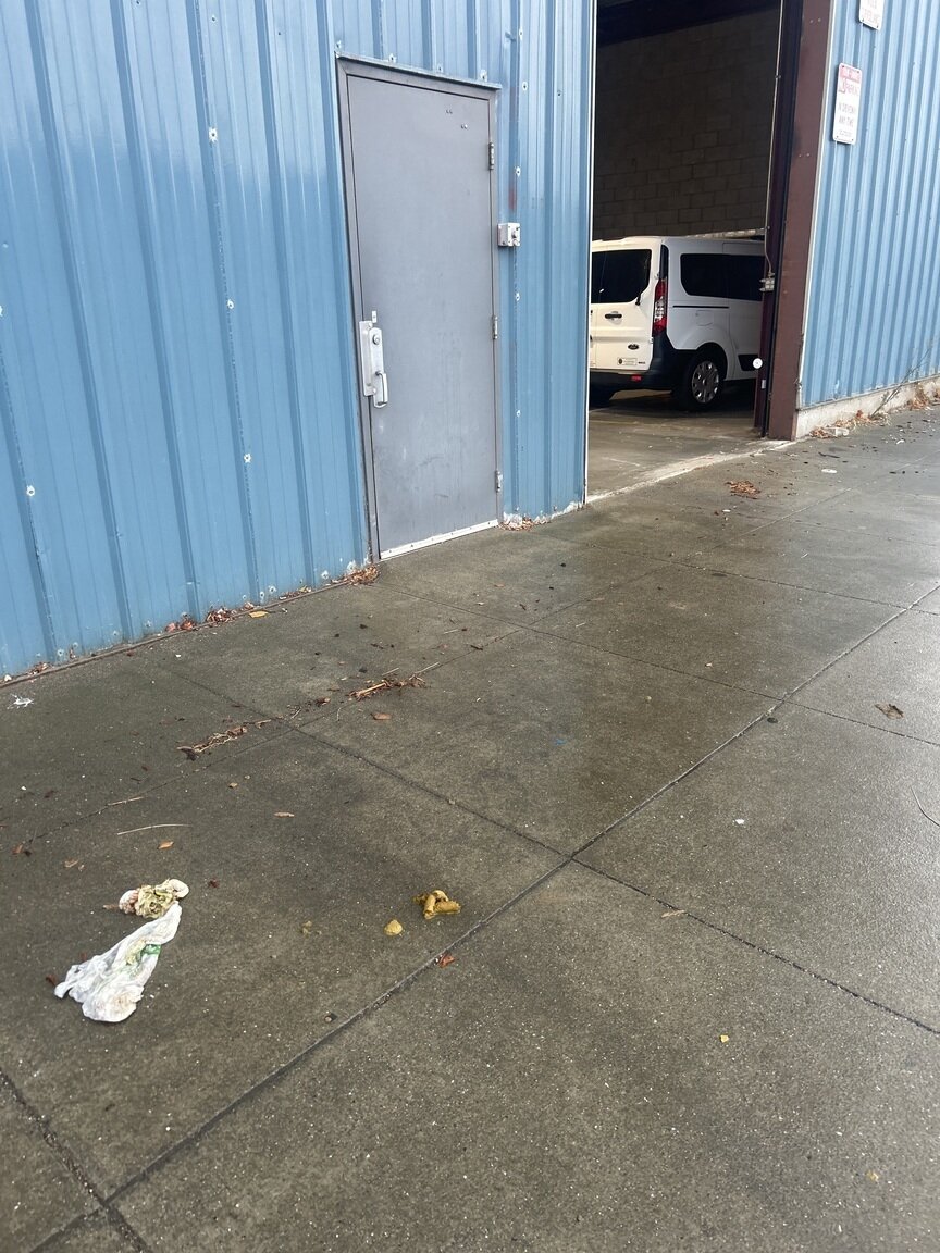 Photo attached to case 202000209917