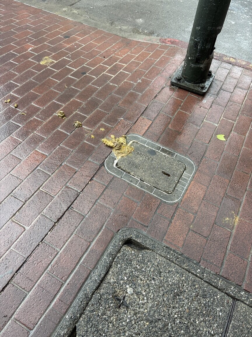 Photo attached to case 202000209991
