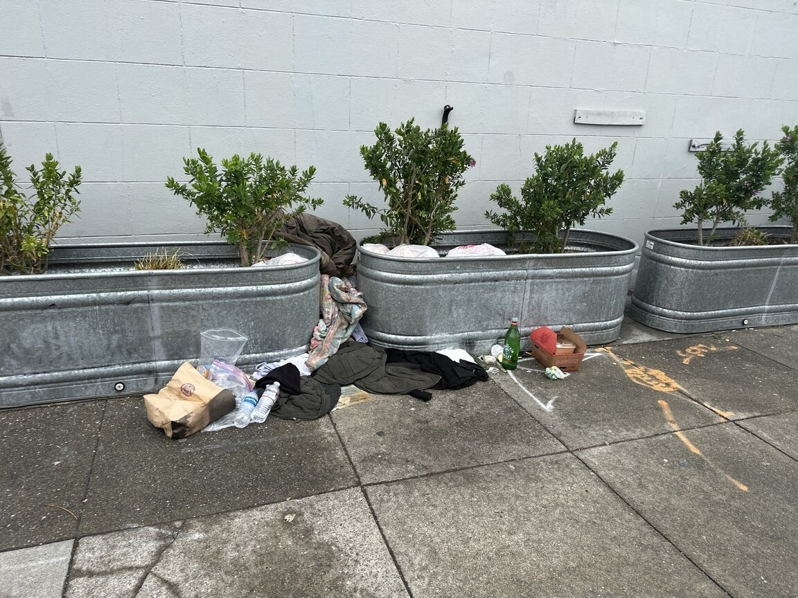 Photo attached to case 202000210700