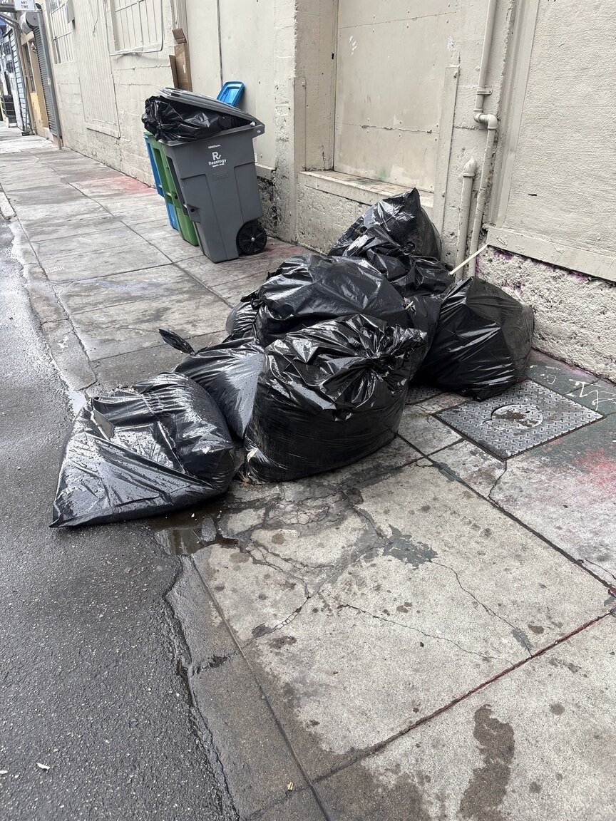 Photo attached to case 202000211176