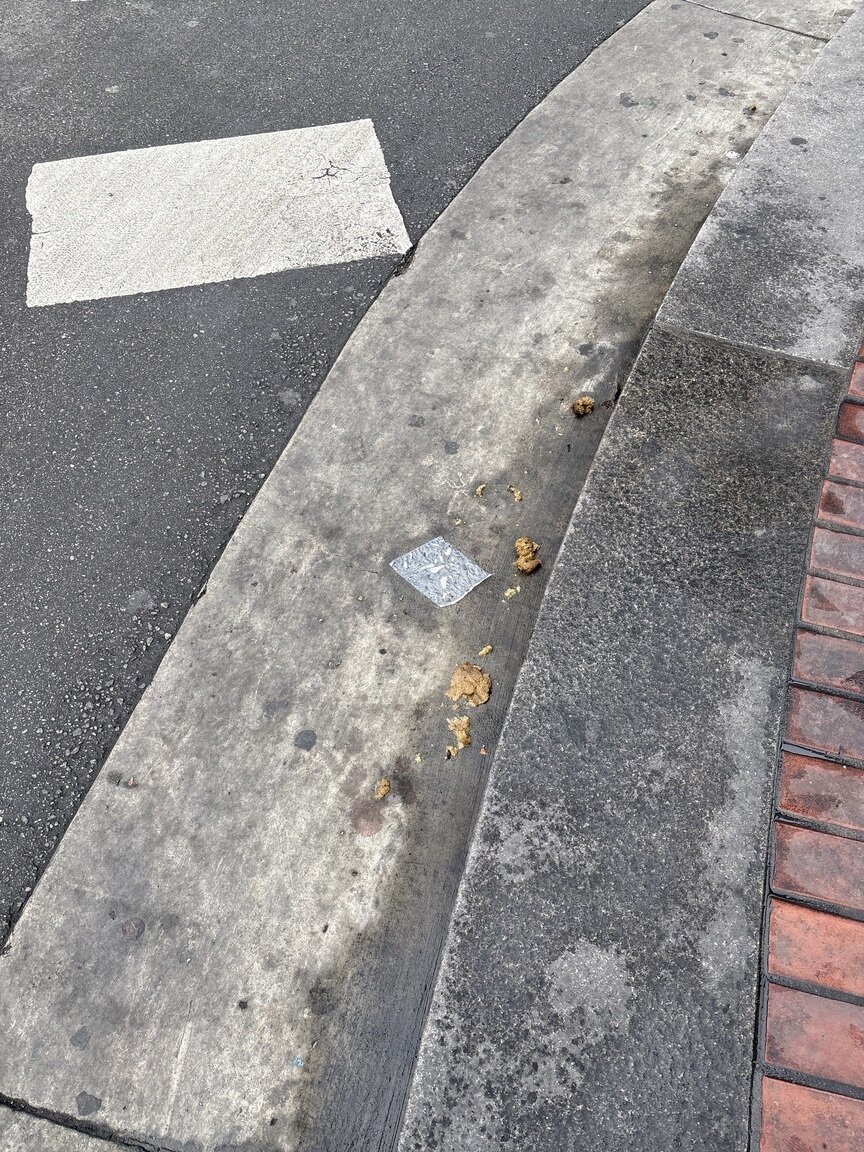 Photo attached to case 202000211588