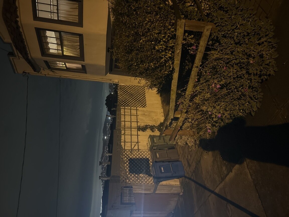 Photo attached to case 202000212352