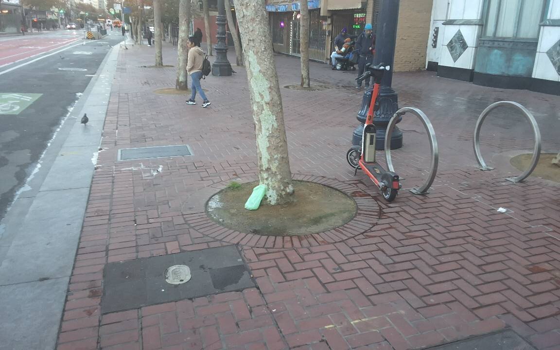Photo attached to case 202000213374