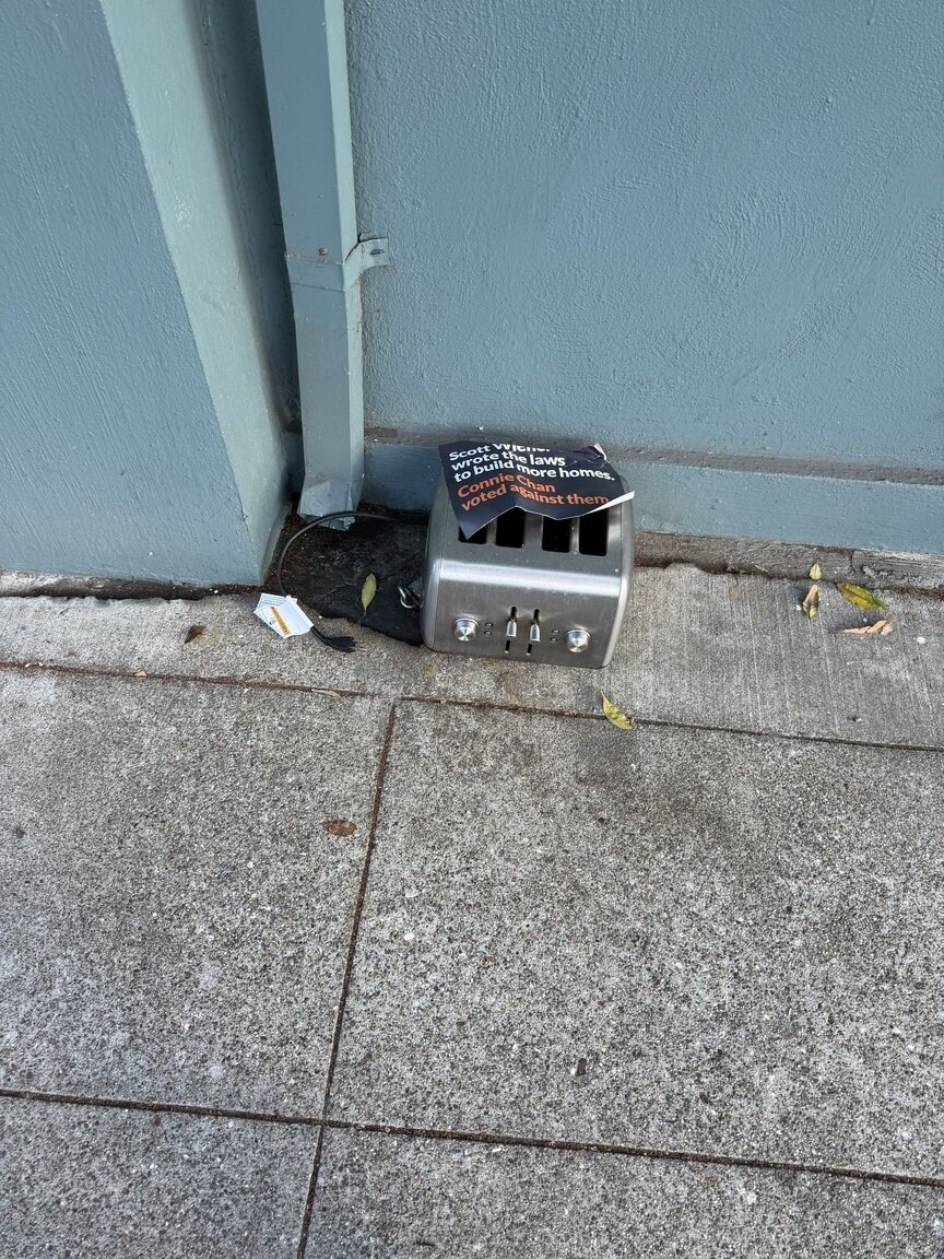 Photo attached to case 202000213523