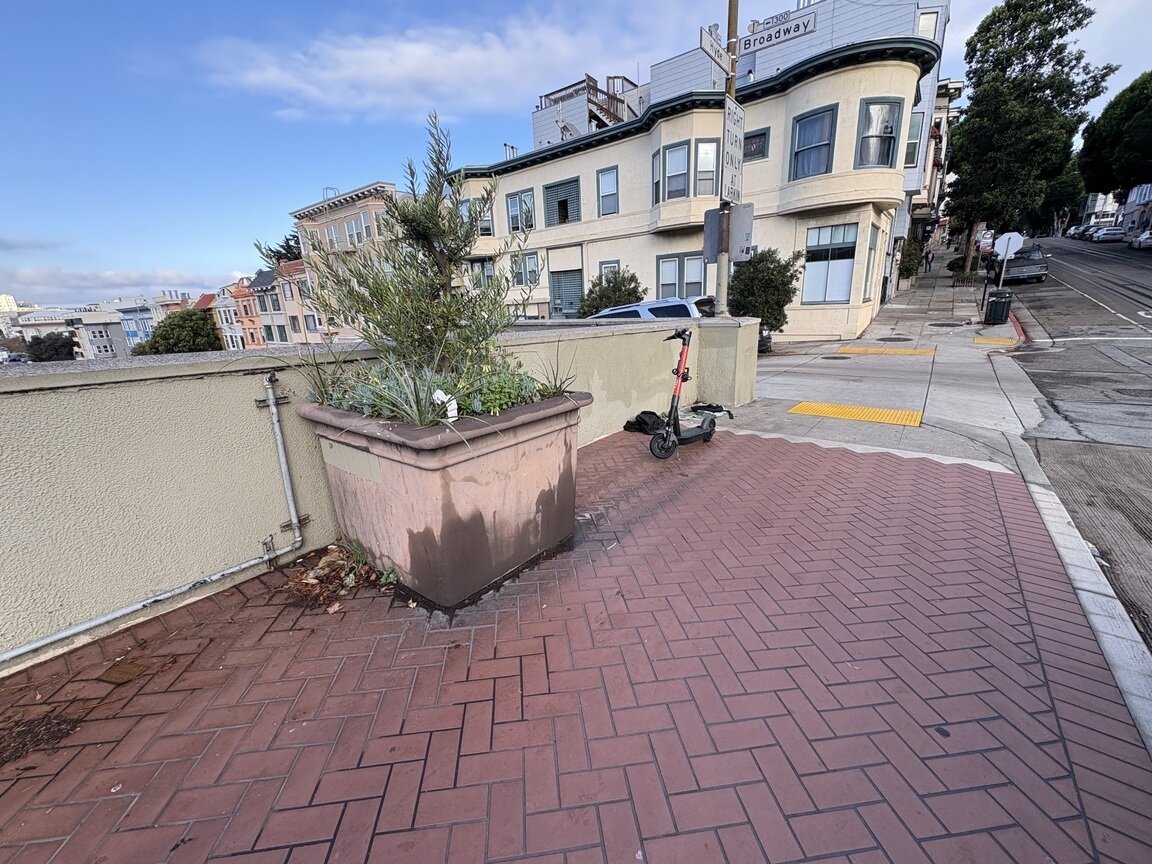 Photo attached to case 202000214955