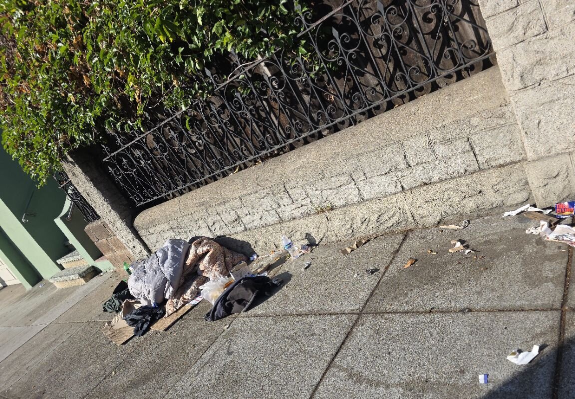 Photo attached to case 202000215037