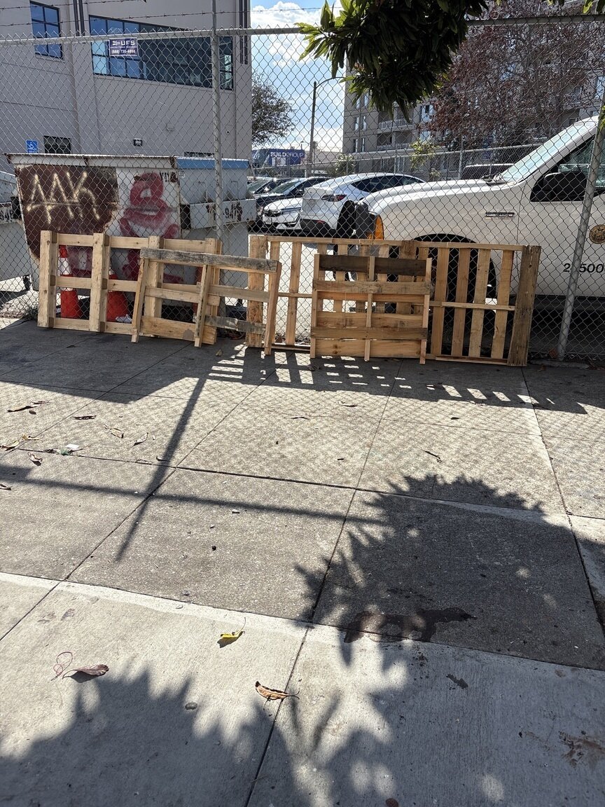 Photo attached to case 202000215153