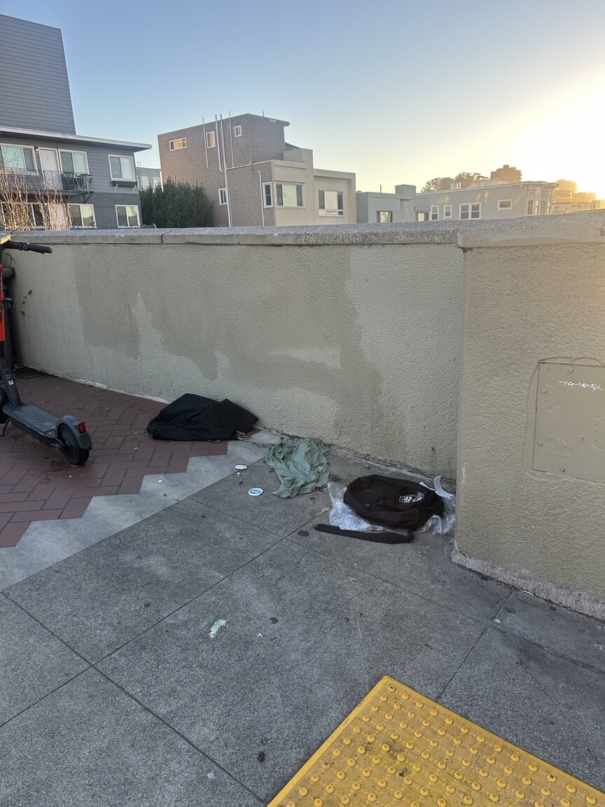 Photo attached to case 202000216144