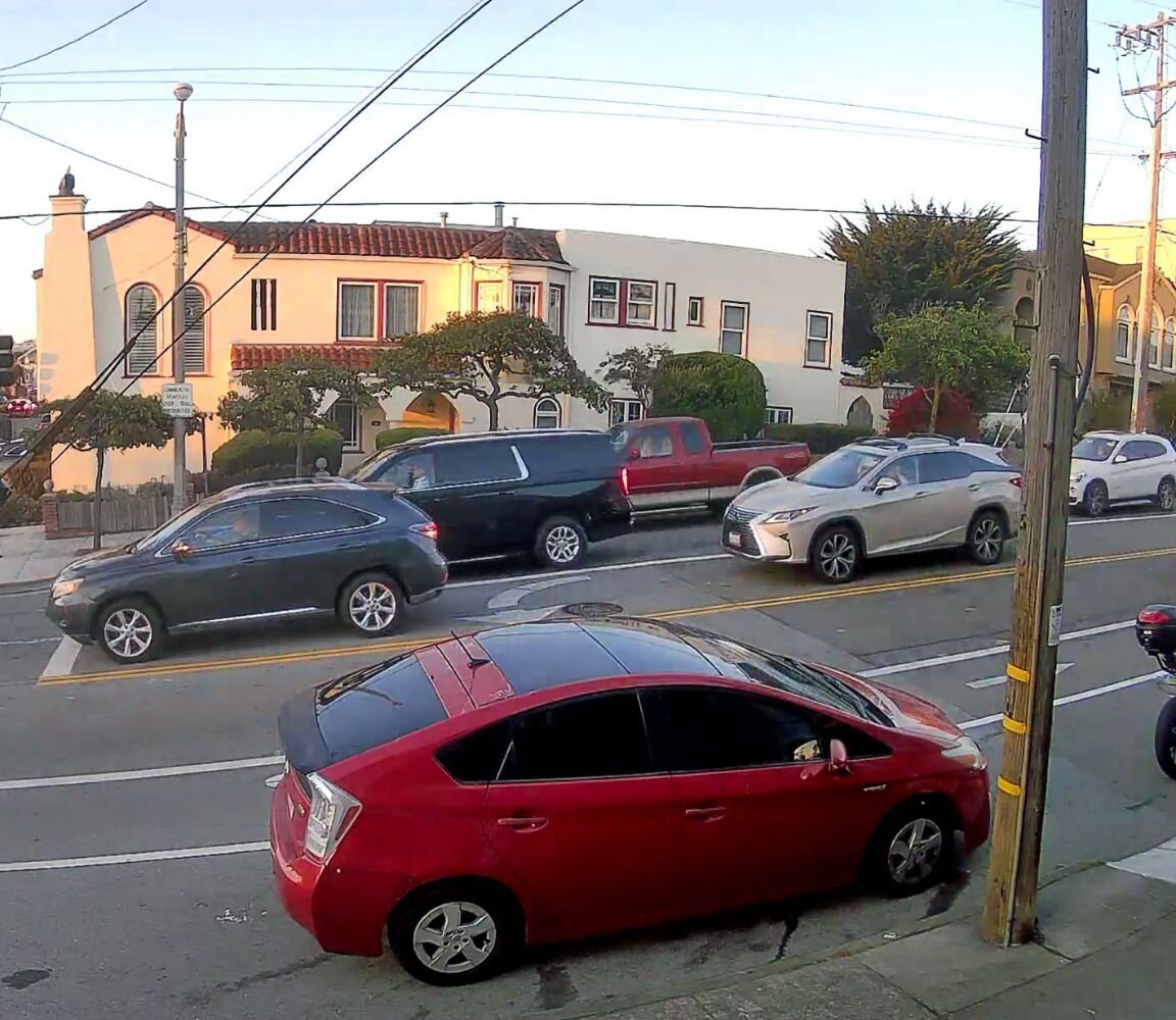 Photo attached to case 202000216168
