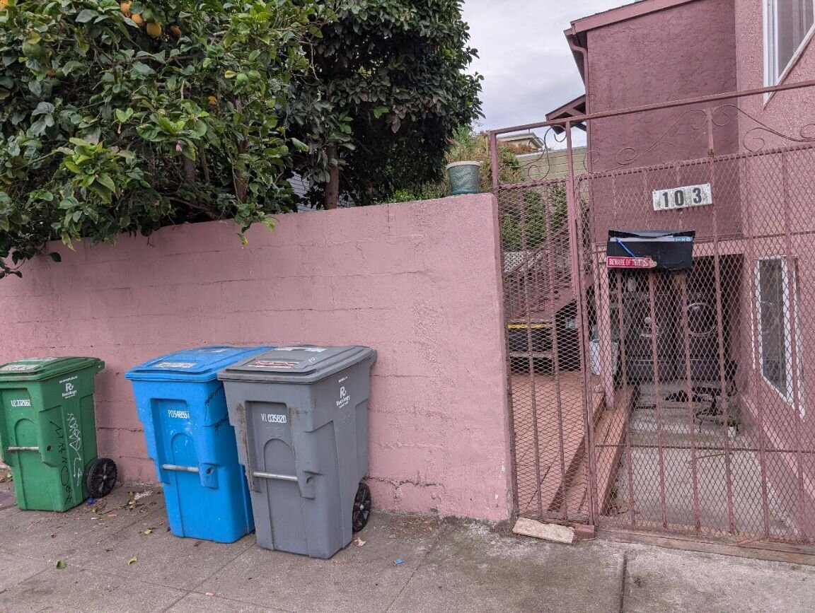 Photo attached to case 202000216188