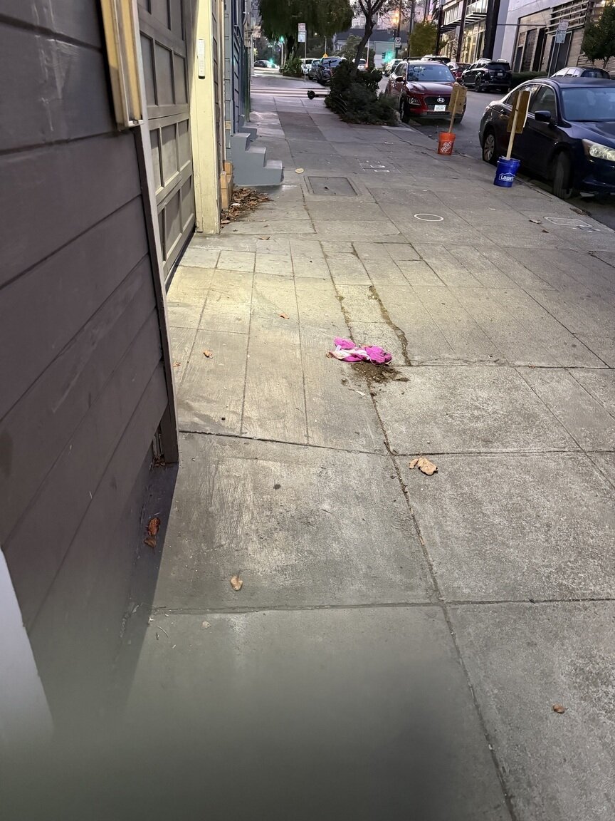 Photo attached to case 202000216260