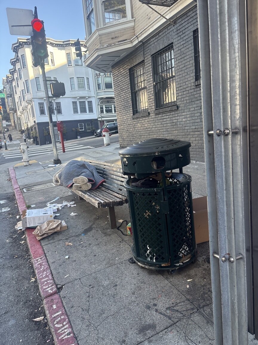 Photo attached to case 202000217808
