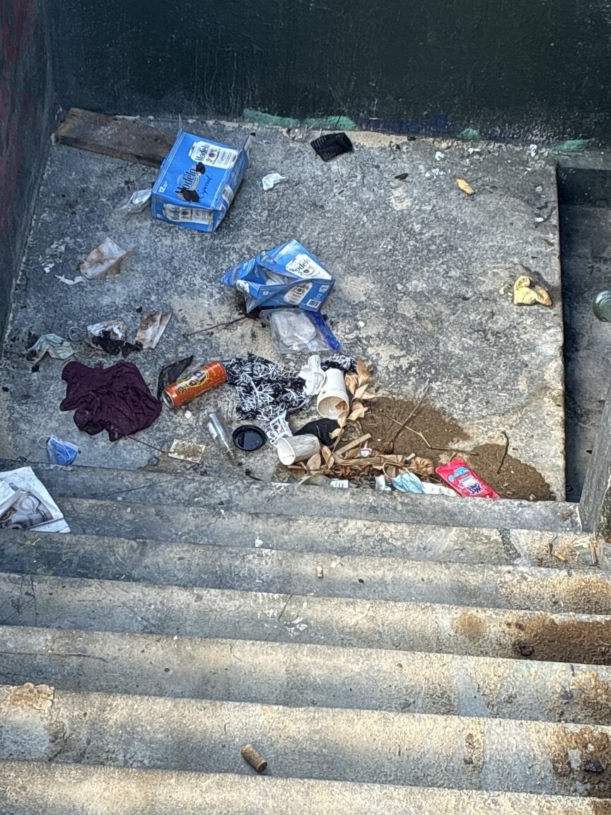 Photo attached to case 202000218705