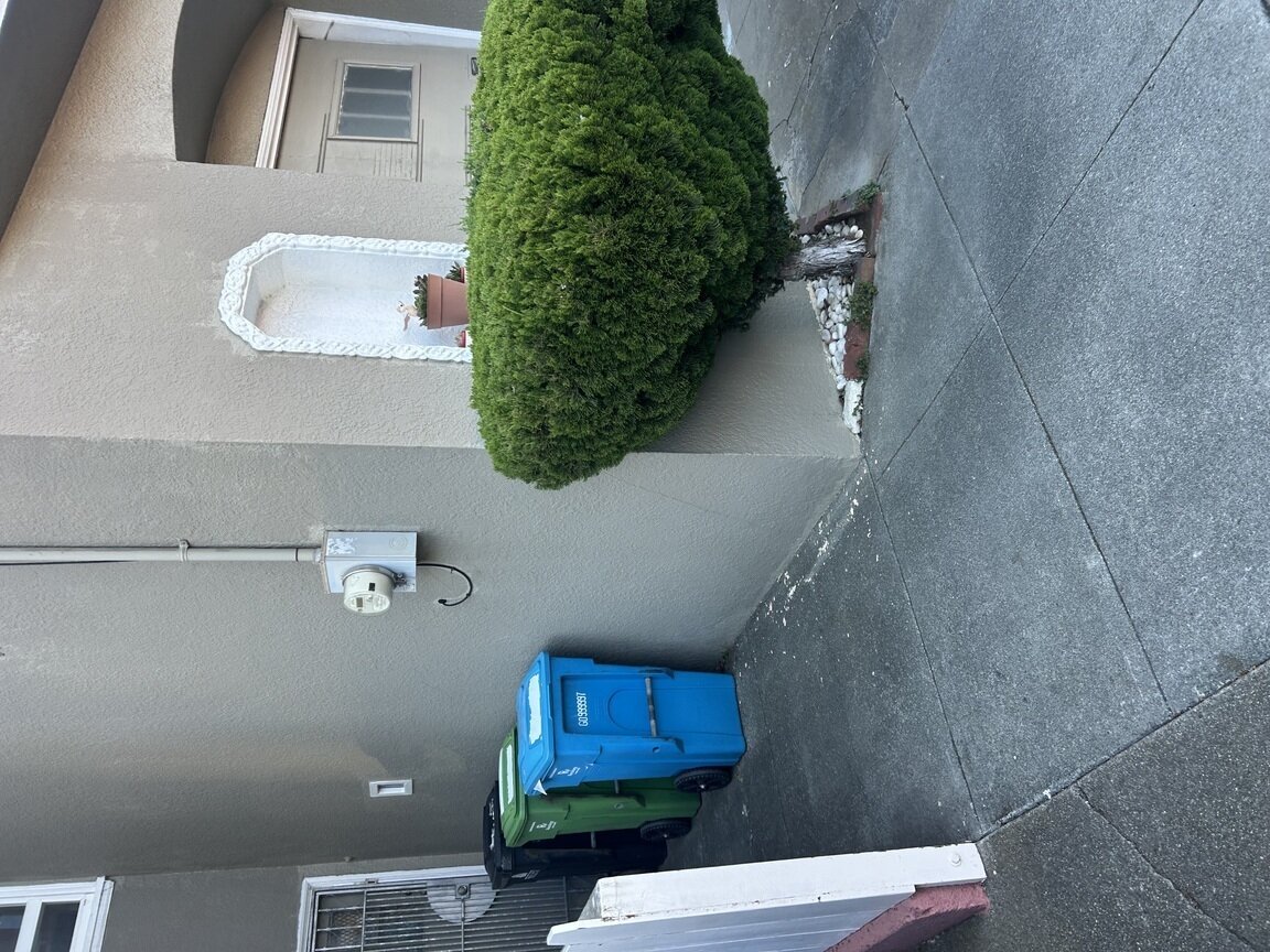 Photo attached to case 202000219446
