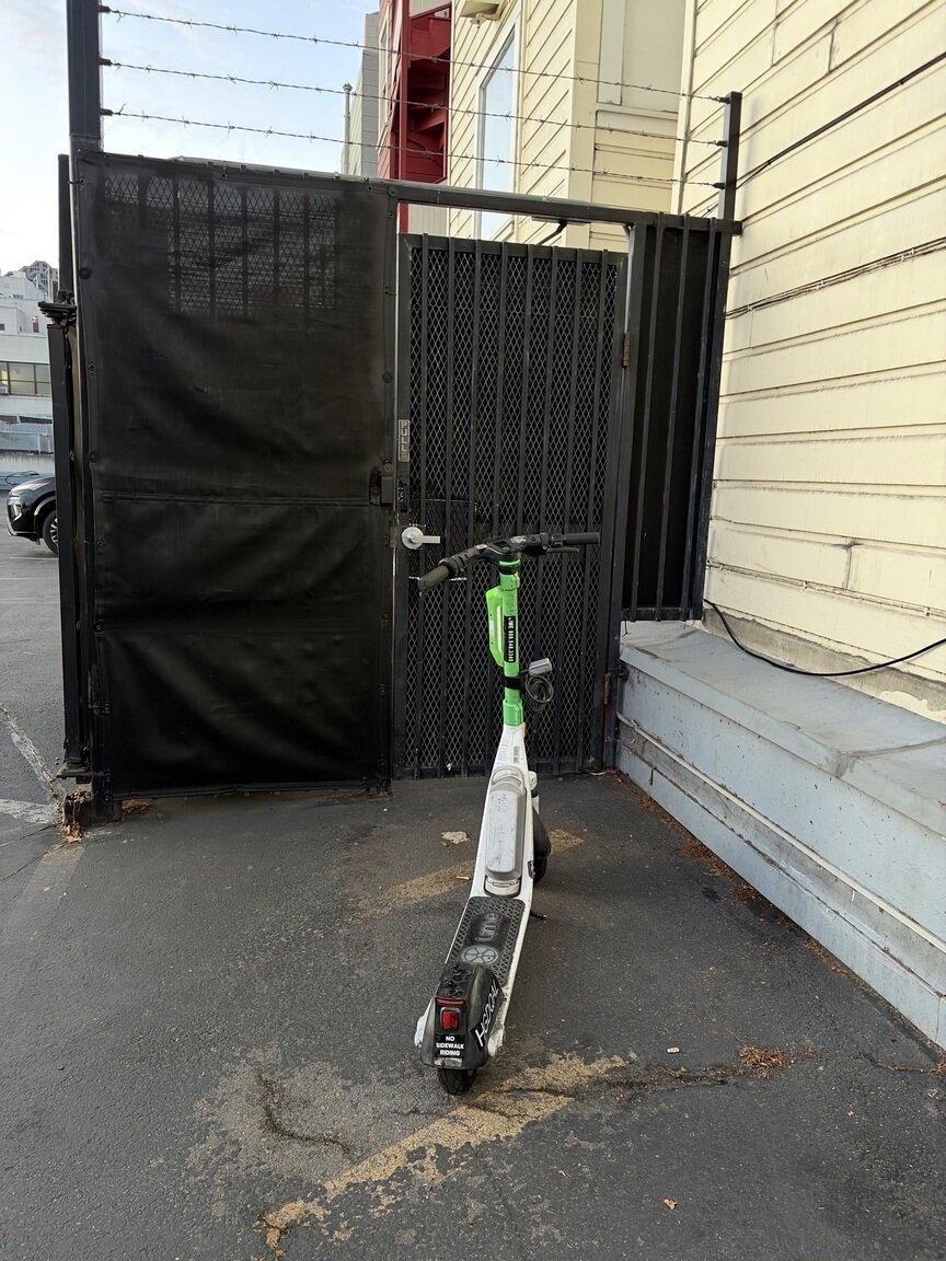 Photo attached to case 202000225119