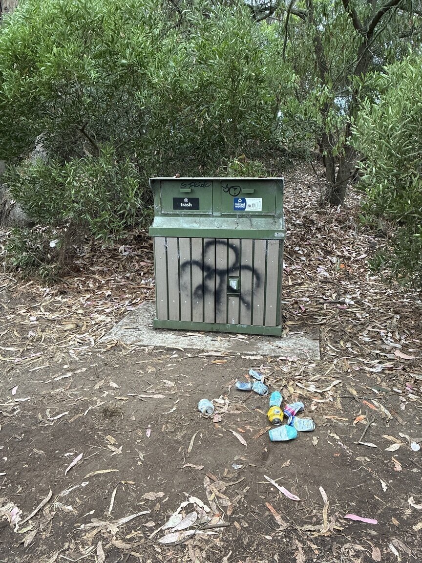 Photo attached to case 202000225553