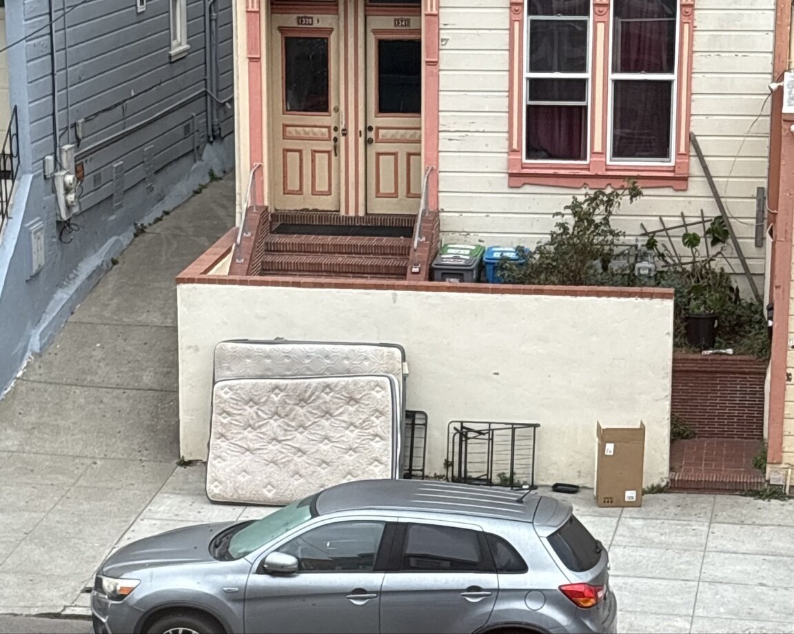 Photo attached to case 202000225880