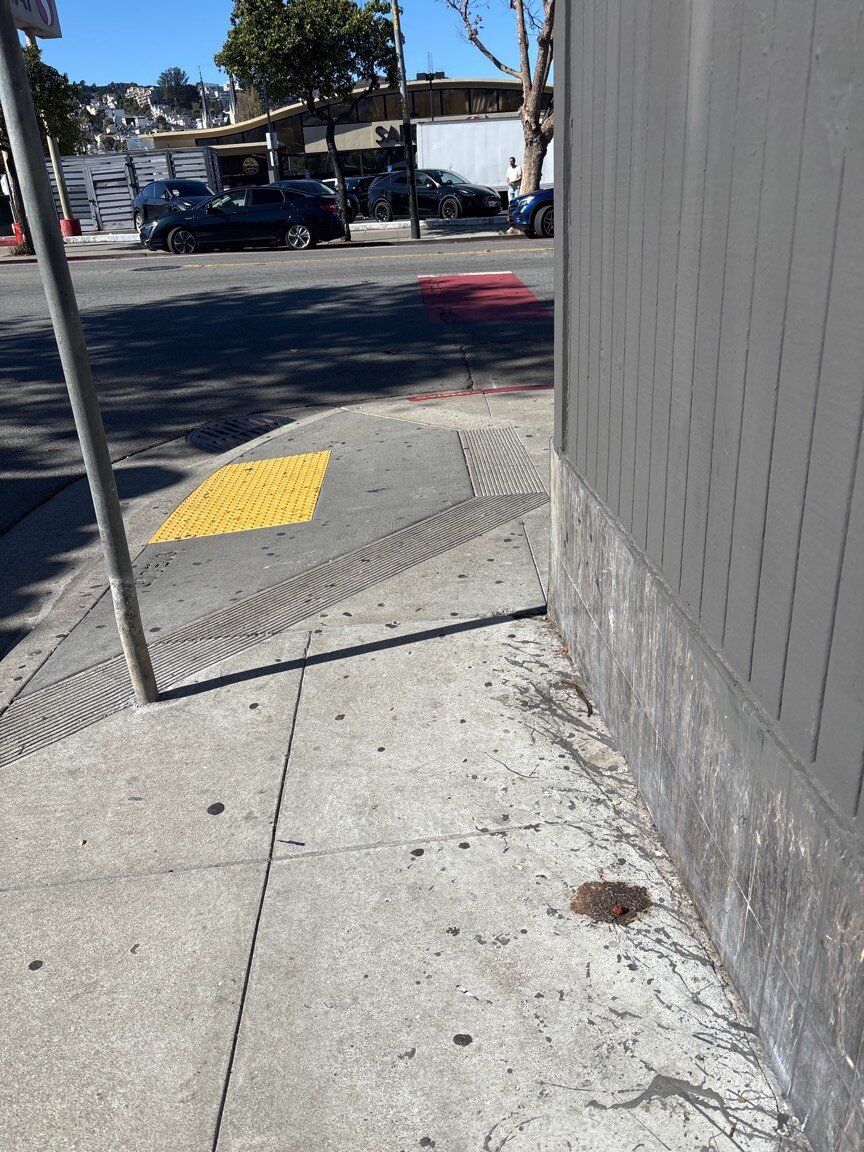 Photo attached to case 202000227215