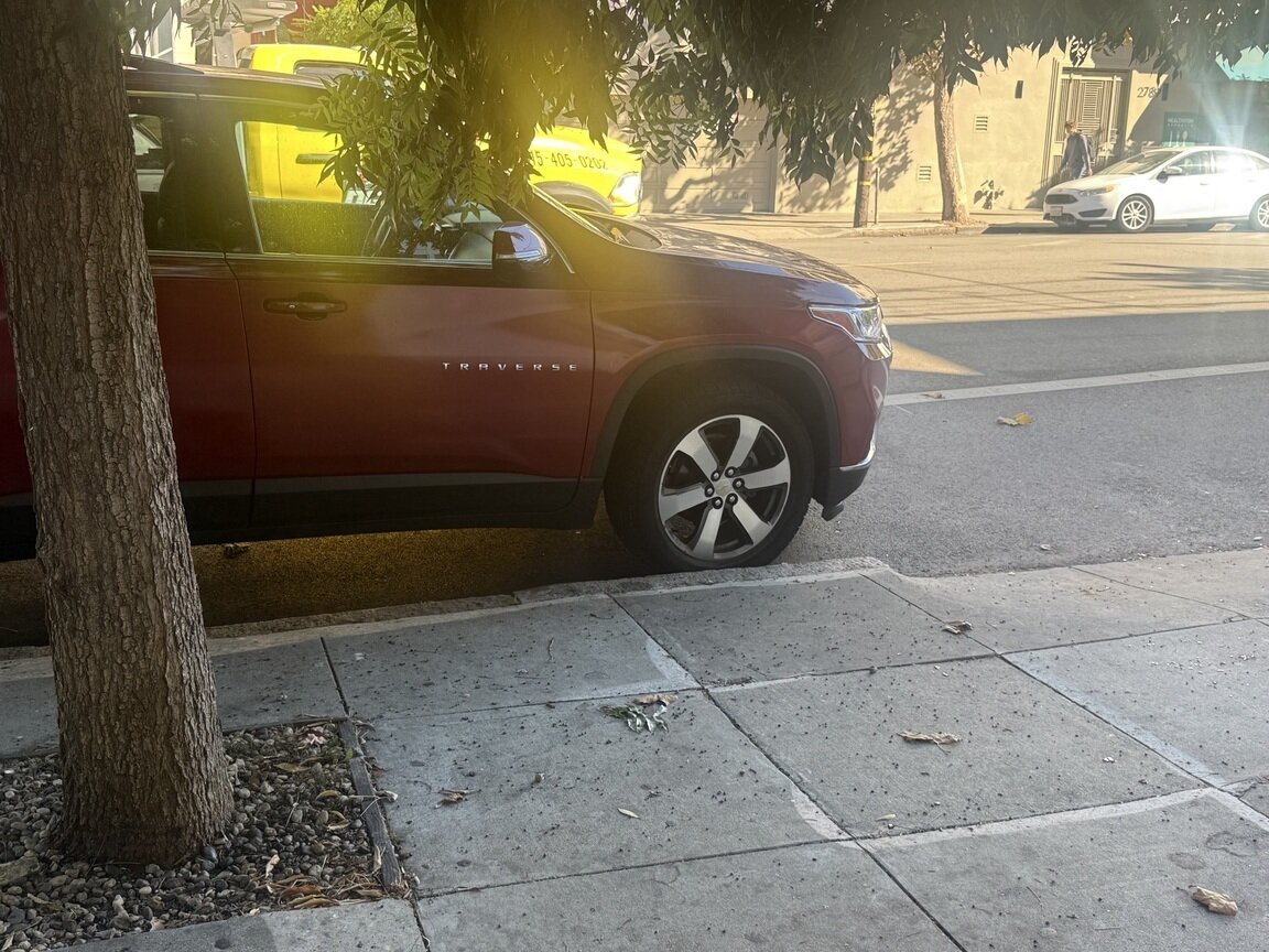 Photo attached to case 202000227602