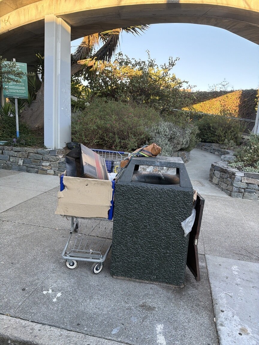 Photo attached to case 202000228215