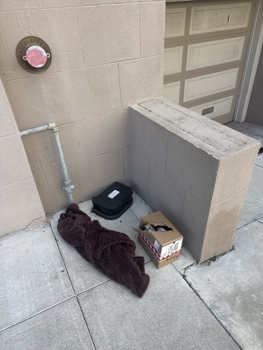 Photo attached to case 202000232138