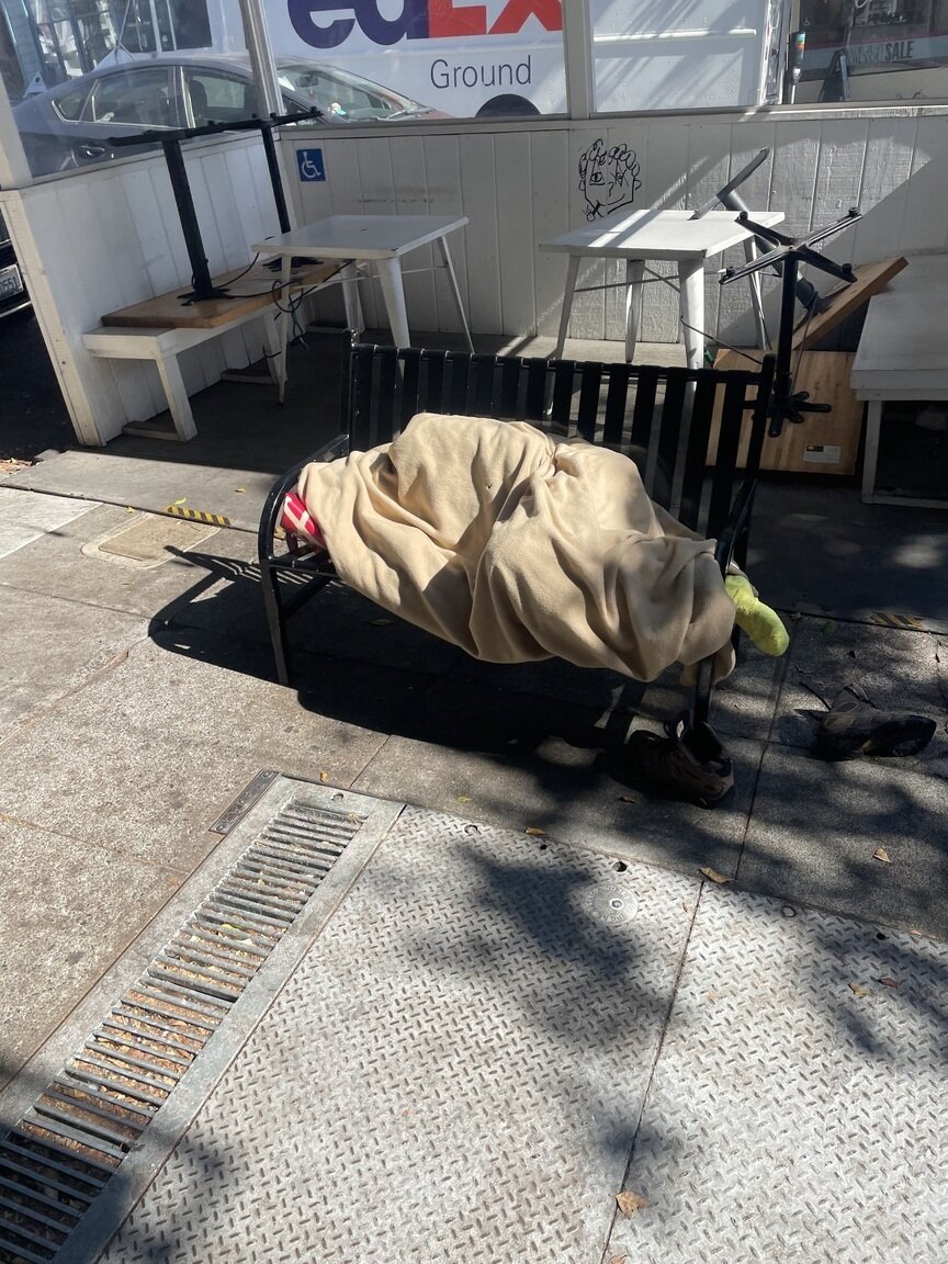 Photo attached to case 202000232994