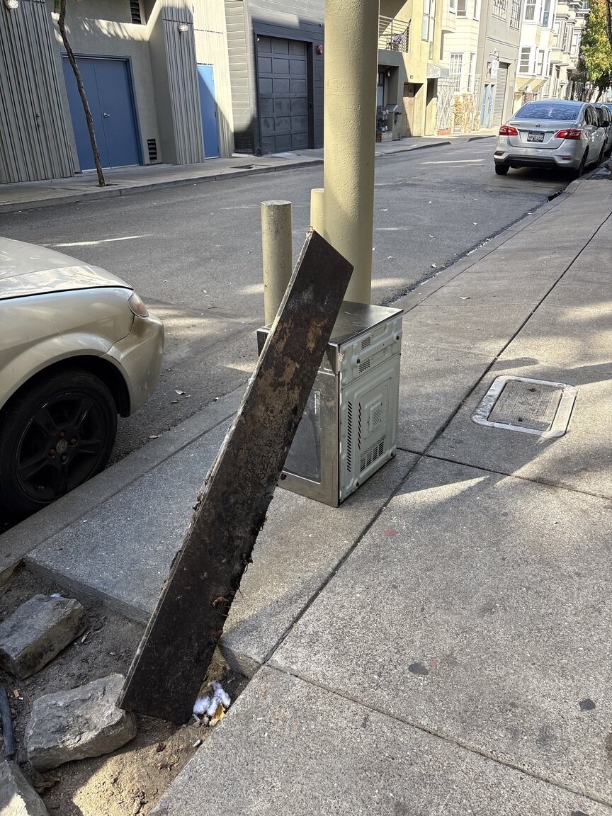 Photo attached to case 202000233105
