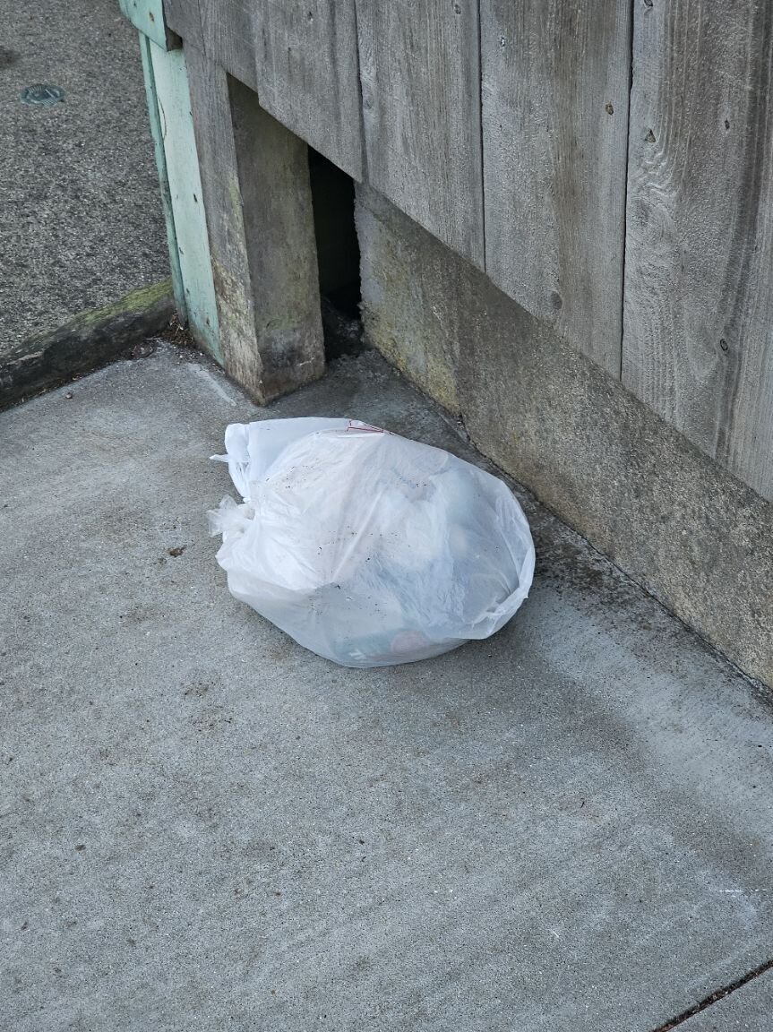 Photo attached to case 202000235171