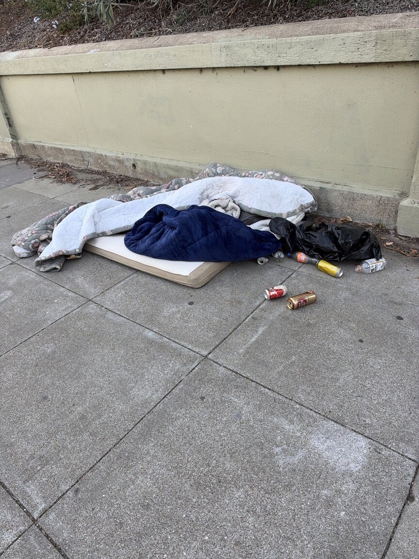 Photo attached to case 202000235474