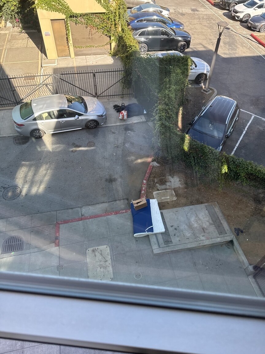 Photo attached to case 202000236245