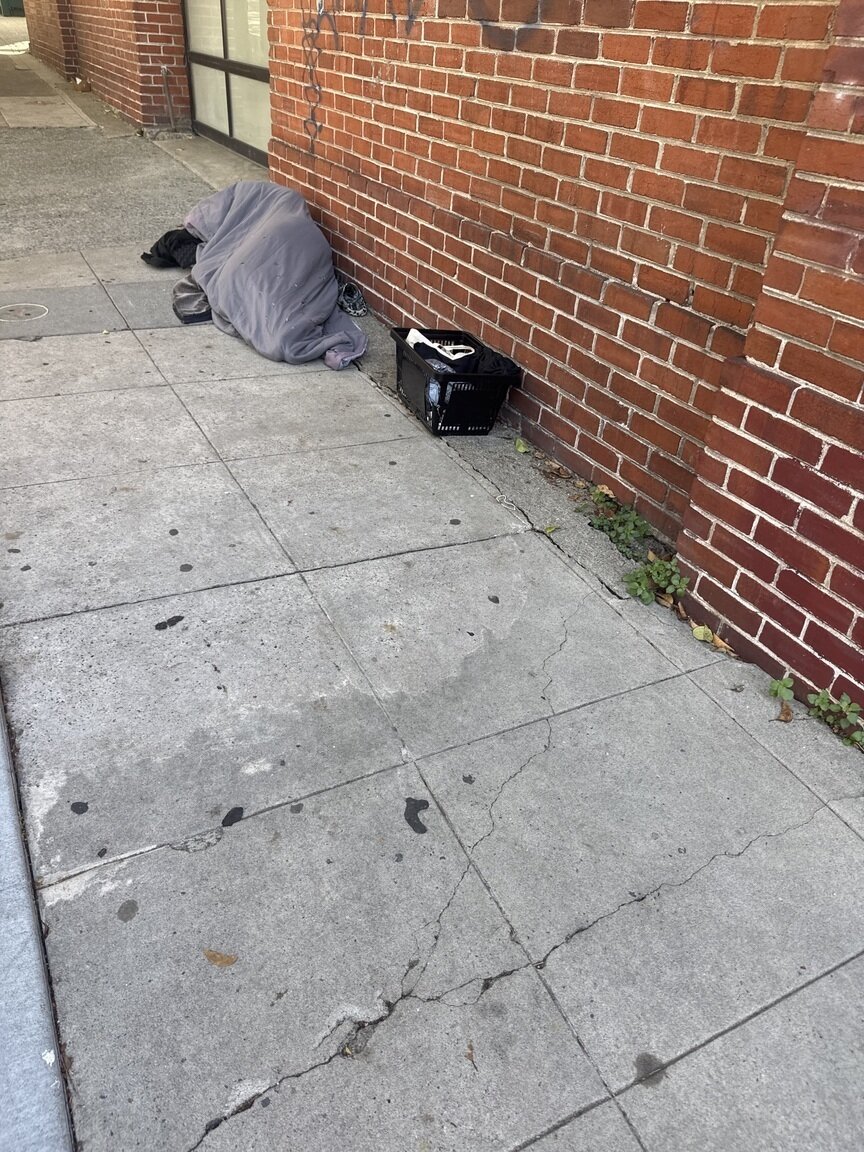 Photo attached to case 202000236752