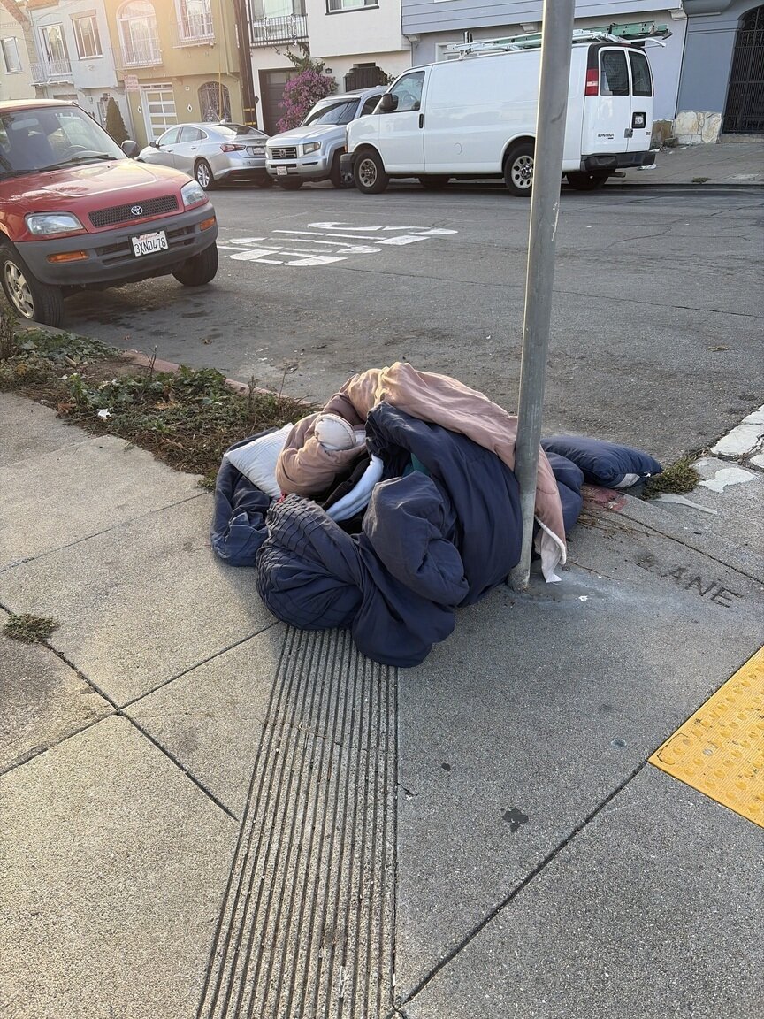 Photo attached to case 202000237594