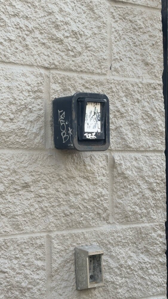 Photo attached to case 202000240135
