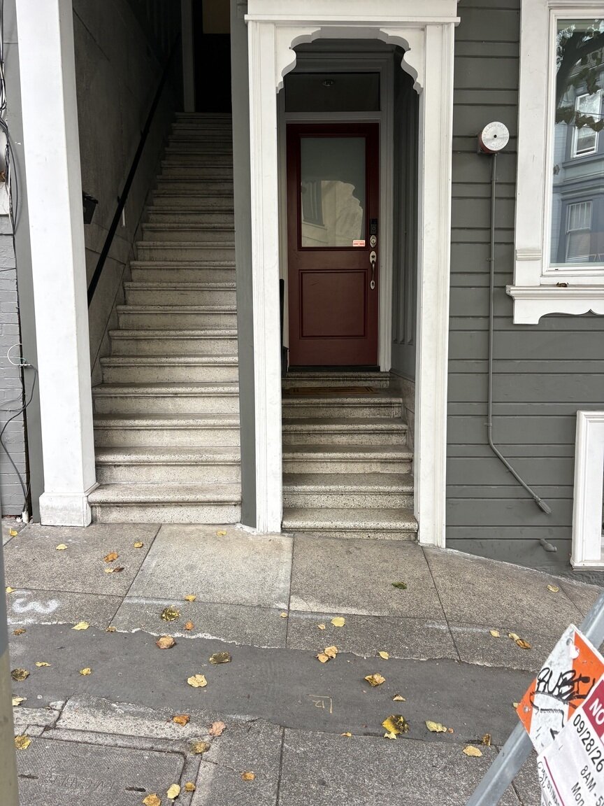 Photo attached to case 202000241421