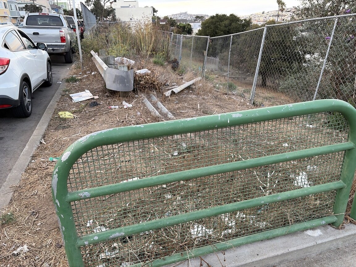 Photo attached to case 202000241495