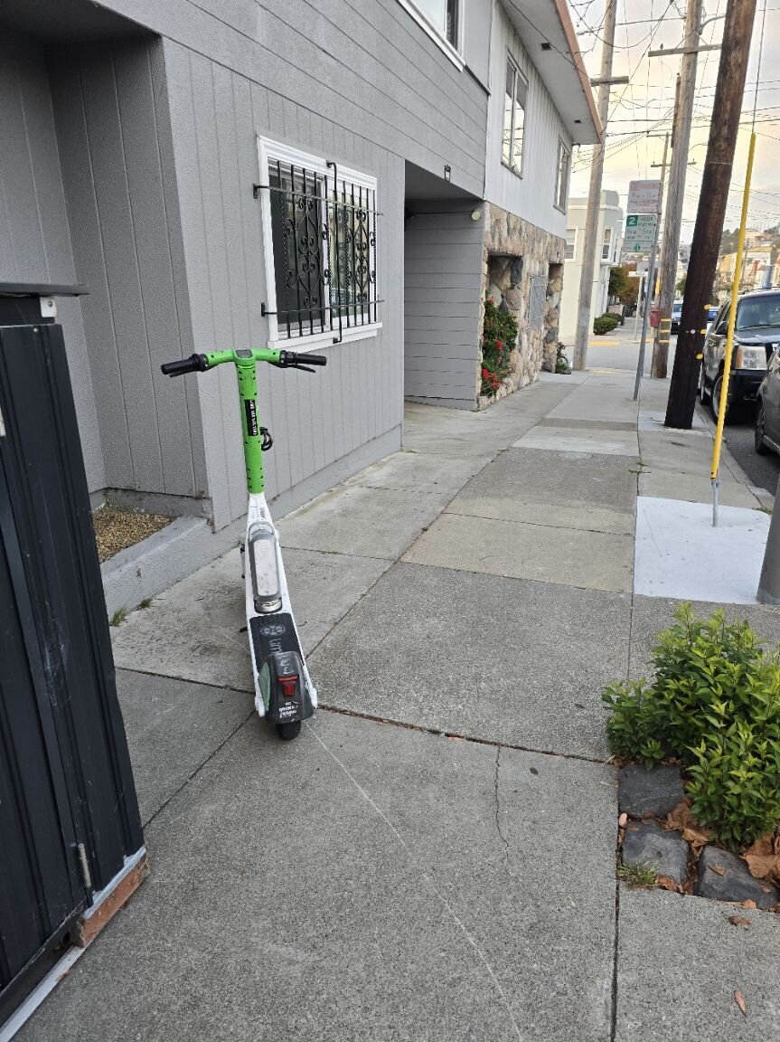 Photo attached to case 202000241496