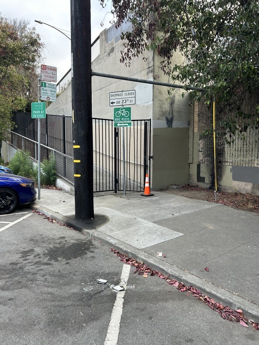 Photo attached to case 202000241601