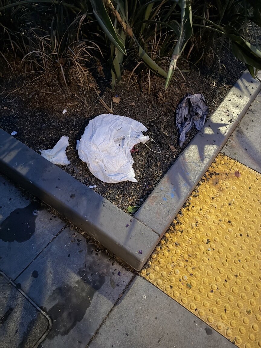 Photo attached to case 202000242314