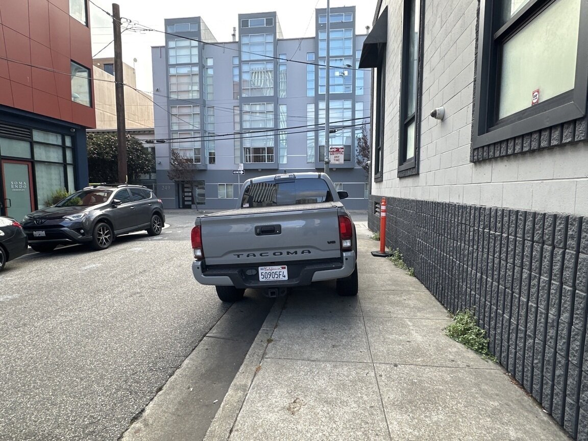 Photo attached to case 202000243079