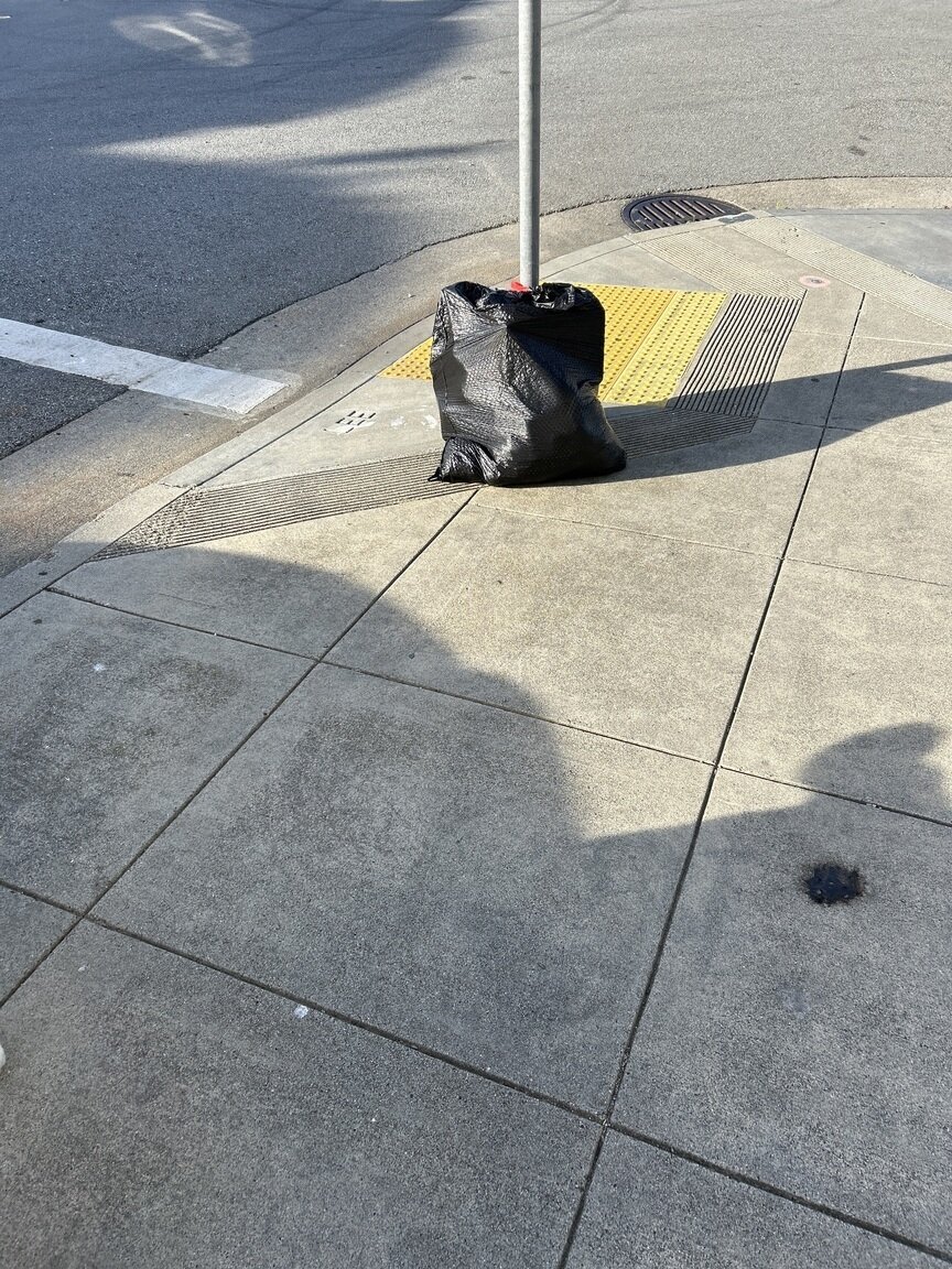 Photo attached to case 202000244659
